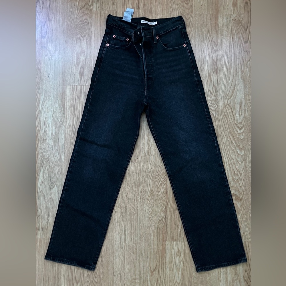 Black Straight Leg Jeans with Classic Fit